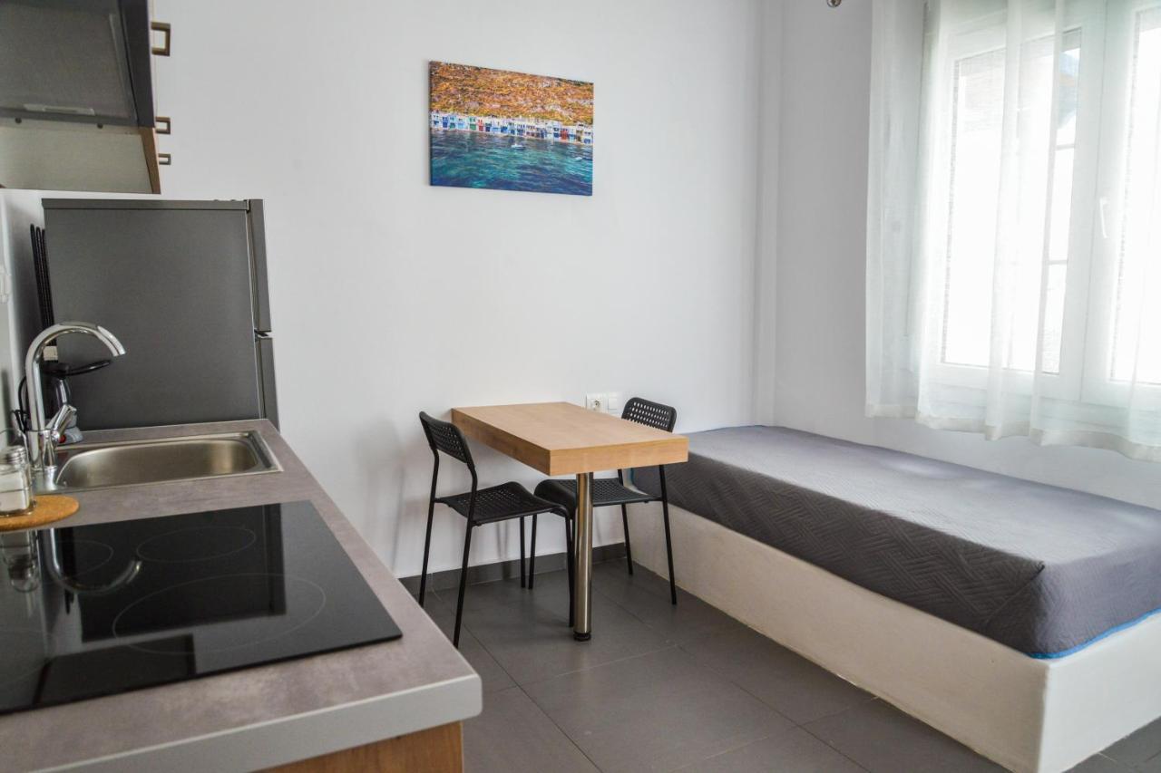 Tzoka'S Apartments アダマス エクステリア 写真