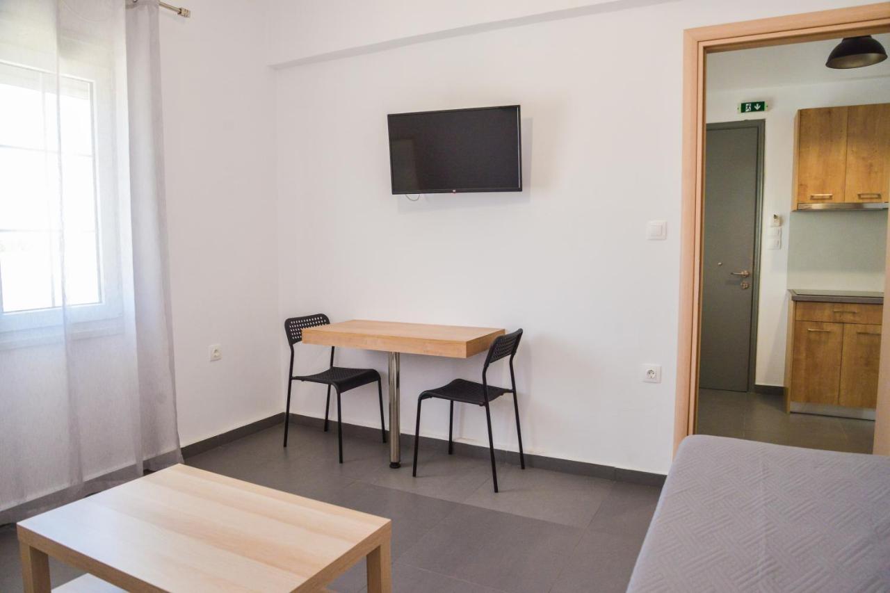 Tzoka'S Apartments アダマス エクステリア 写真